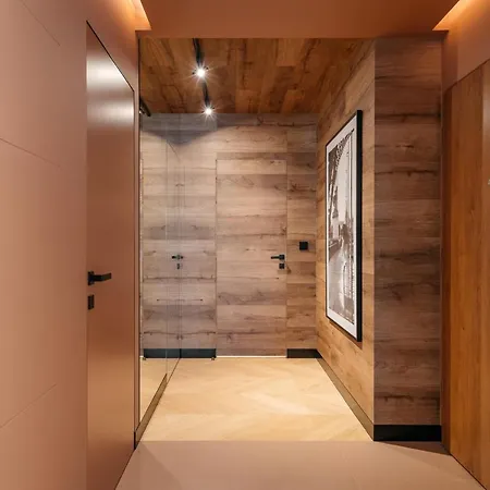 Luxury View Apartman *